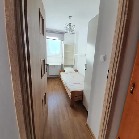 شقة Wszedzie Blisko , Wysoki Parter *